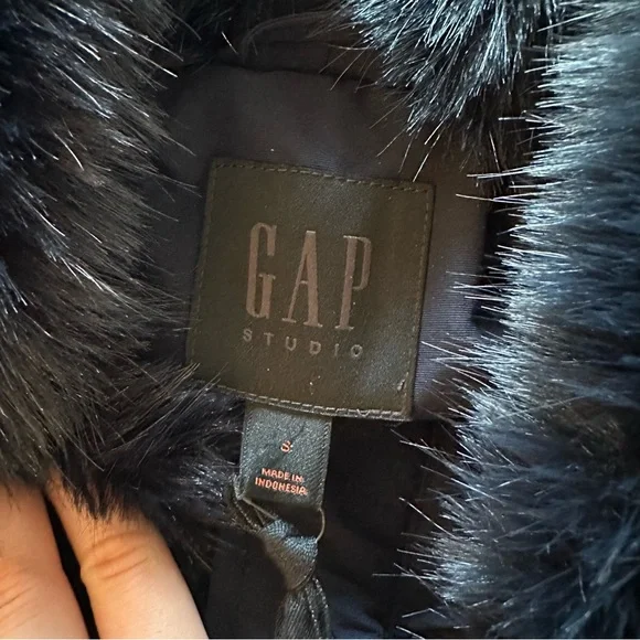 Gap Studio Faux fur lined crop bomber jacket - Picture 9 of 10